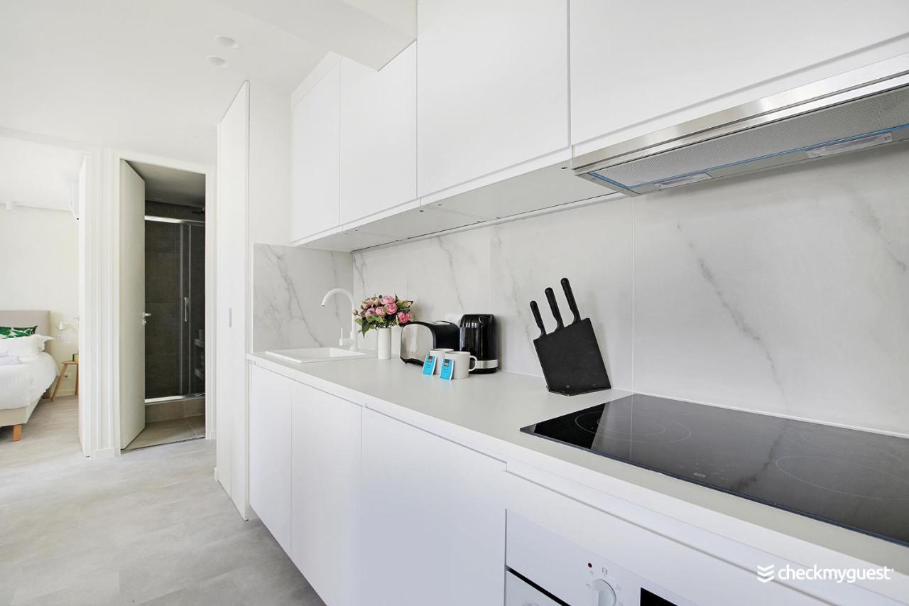 Cmg Ponthieu /champs-elysees Apartment Paris