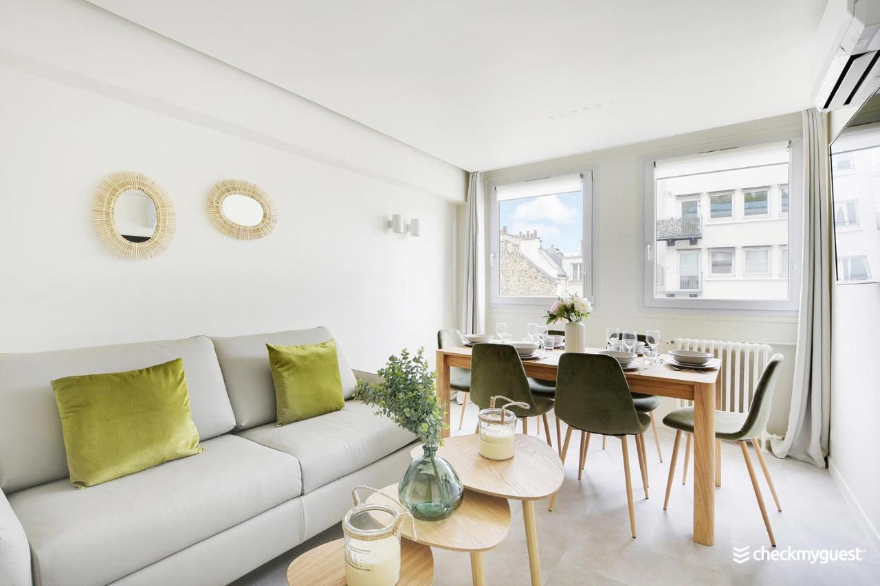 Apartment Cmg Ponthieu /champs-elysees Paris